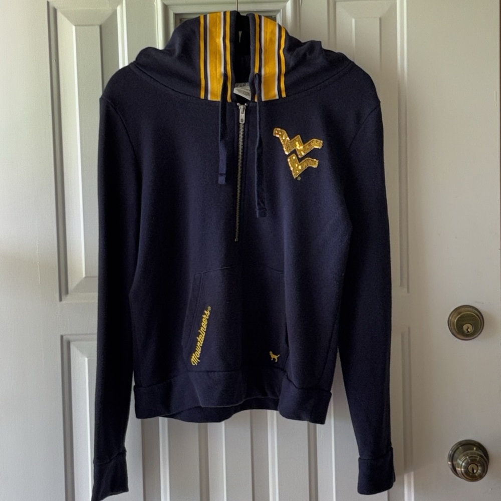 PINK Victoria's Secret Navy and Gold Women's Sweater FREE SHIPPING - Picture 2 of 10
